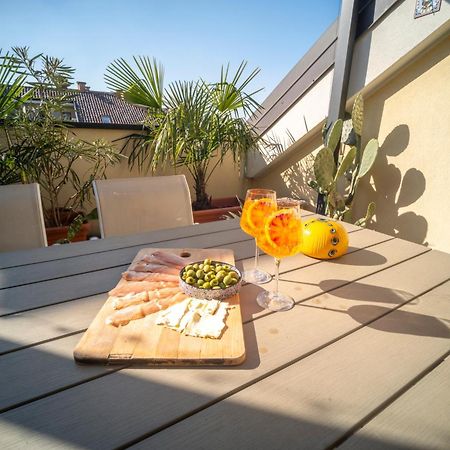 Flat With Terrace Close To Forum And Milanofiori Metro Assago Esterno foto