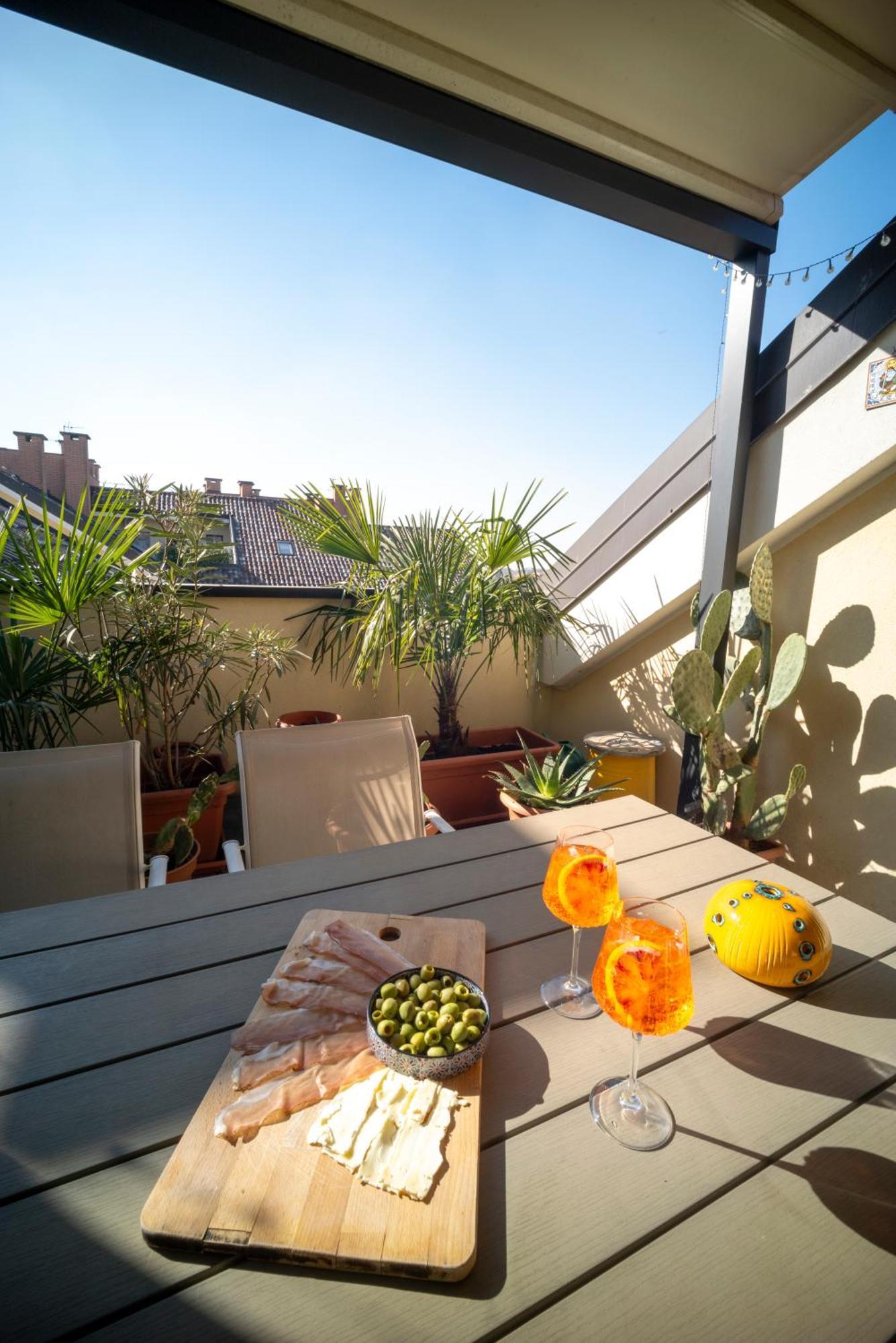 Flat With Terrace Close To Forum And Milanofiori Metro Assago Esterno foto